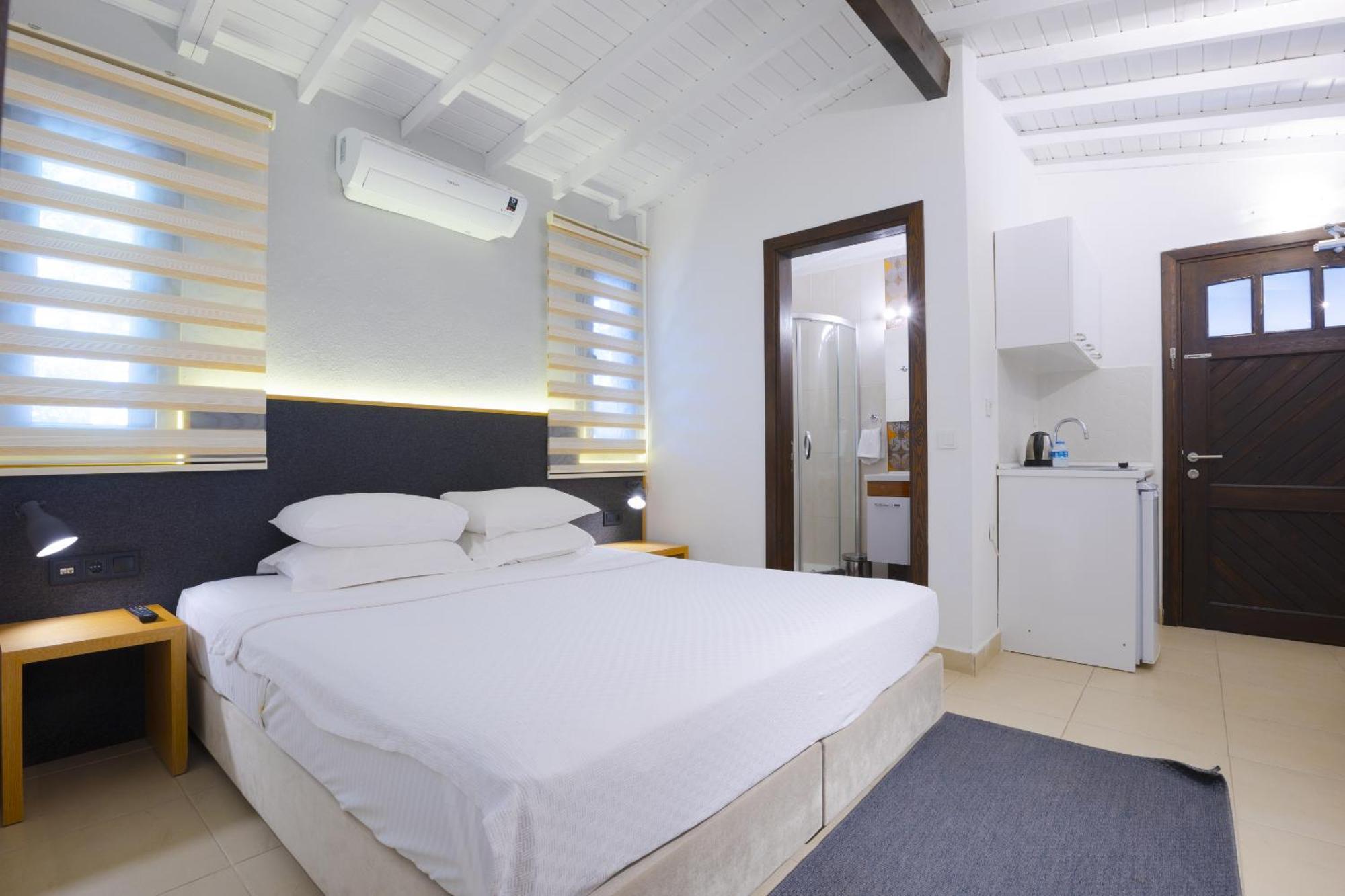 Aegean Apartments - Bungalows Alacati Exterior photo